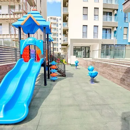 Sunny Nord10 Pool & Playground Apartment *